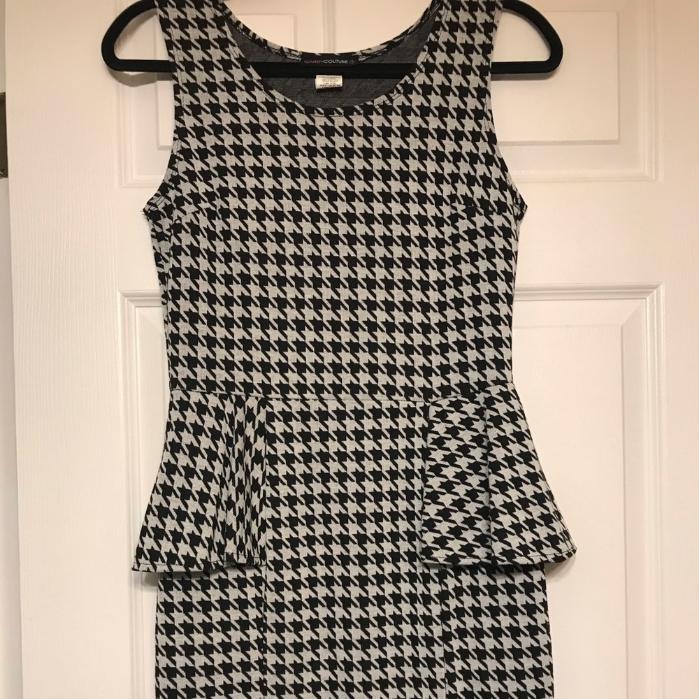 Houndstooth print dress